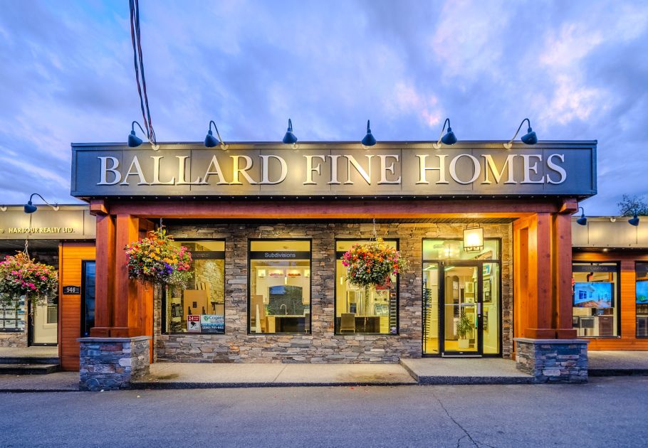 Exterior of Ballard Fine Homes showroom